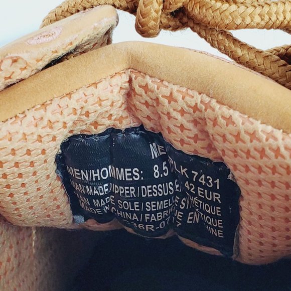 Lugz Men's Mantle Mid Classic Memory Foam Chukka Nubuck Boot, NWOB, 8.5 - Picture 12 of 12